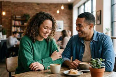 How to Relax and Be Yourself on a First Date (Yes, It's Possible)